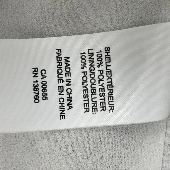 Printed Crepe Crew-Neck Cap Sleeve Blouse - Picture 3 of 10